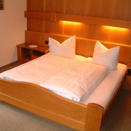 Hotel Garni Mathonerhof à Ischgl Extérieur photo