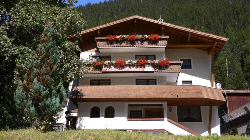 Hotel Garni Mathonerhof à Ischgl Extérieur photo